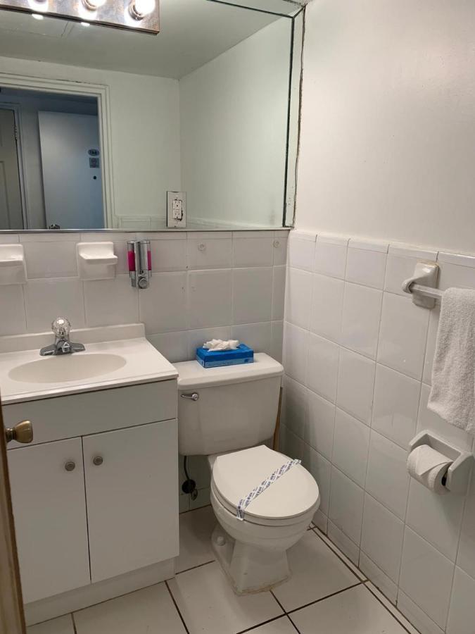 מיאמי ביץ' Beachfront Studios Casablanca Rentals מראה חיצוני תמונה