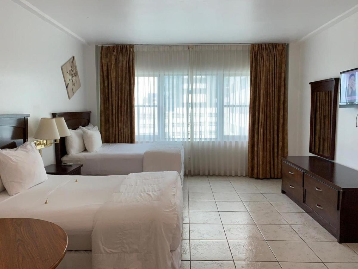 מיאמי ביץ' Beachfront Studios Casablanca Rentals מראה חיצוני תמונה